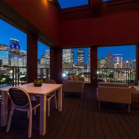Downtown Apt Free Parking - Pool - Gym - Fully Kitchen ฮูสตัน ภายนอก รูปภาพ