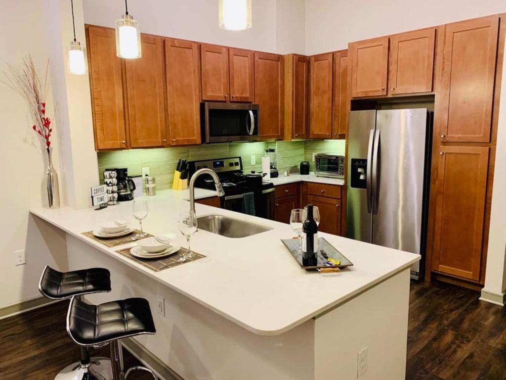 Downtown Apt Free Parking - Pool - Gym - Fully Kitchen ฮูสตัน ภายนอก รูปภาพ