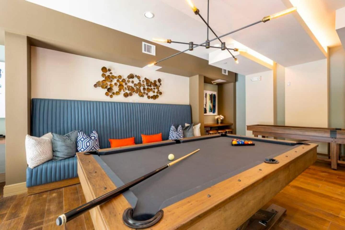 Downtown Apt Free Parking - Pool - Gym - Fully Kitchen ฮูสตัน ภายนอก รูปภาพ